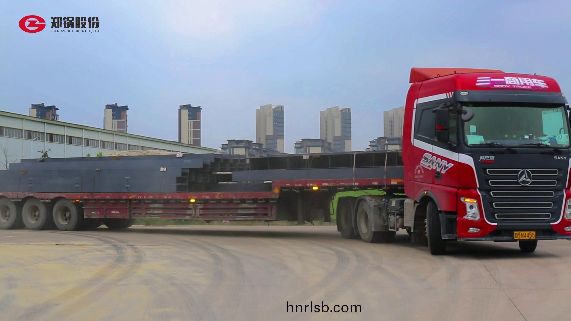 115t/h碳素(su)餘(yu)熱鍋(guo)鑪鋼柱(zhu)髮貨