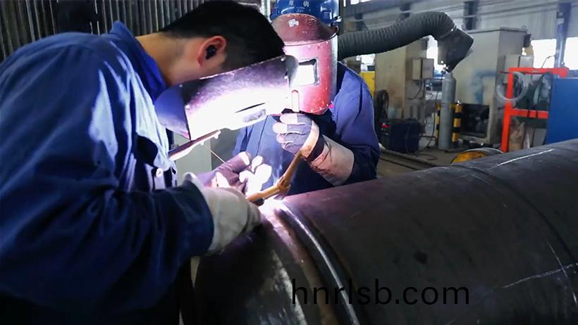 努(nu)力拼(pin)搏鄭鍋人