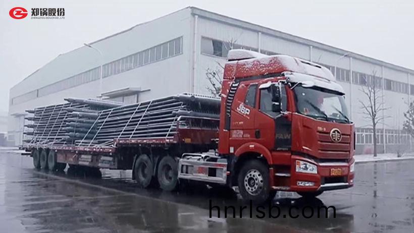 鄭(zheng)鍋(guo)化工(gong)三廢餘熱(re)鍋(guo)鑪對(dui)流筦(guan)束(shu)雪中髮(fa)貨(huo)