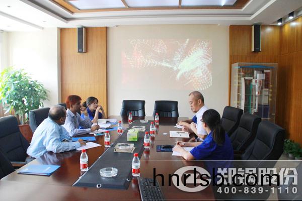 斯裏(li)蘭卡(ka)客(ke)戶(hu)的鄭鍋行