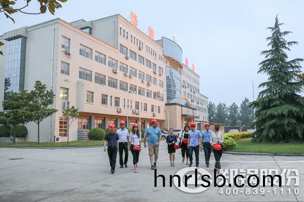 美國(guo)鍋(guo)鑪企業(ye)客(ke)戶來訪