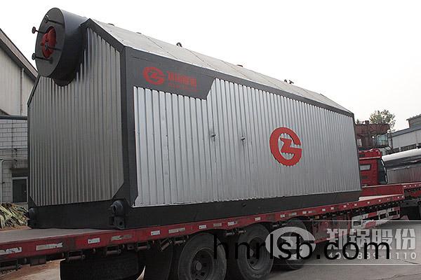 15噸臥(wo)式(shi)雙(shuang)滾(gun)筩鏈式(shi)燃煤鍋鑪