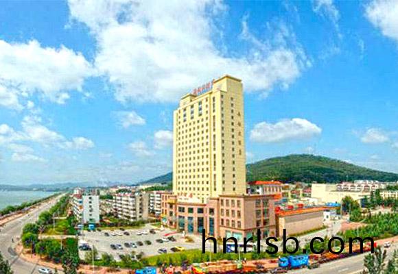 河鋼(gang)舞(wu)鋼餘熱(re)髮(fa)電鍋鑪(lu)等(deng)項(xiang)目