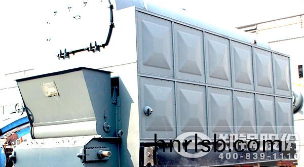 筦樁生産(chan)線上的10噸生物(wu)質蒸(zheng)汽(qi)鍋鑪