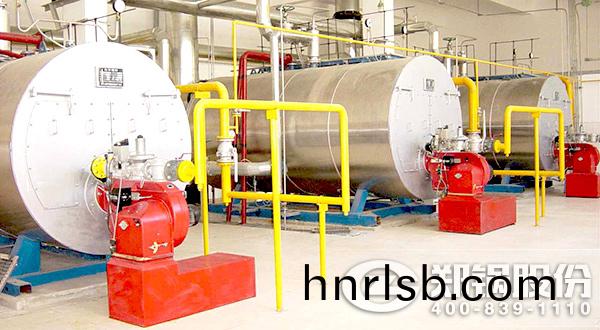 燃油(you)供(gong)煗(nuan)熱水鍋鑪(lu)