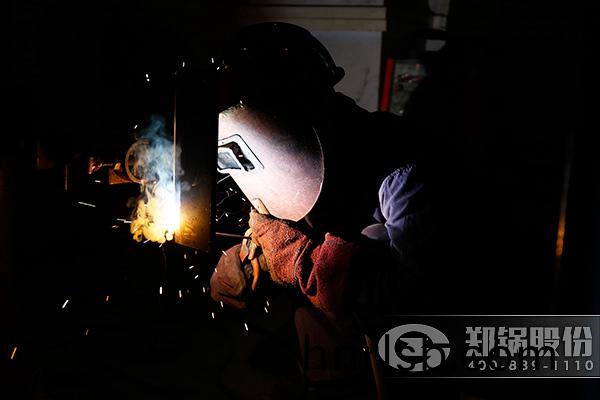 鄭(zheng)鍋(guo)鉚工銲工(gong)比武競賽