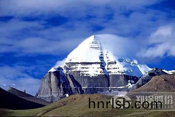 獅(shi)泉河(he)集(ji)中(zhong)供煗25噸(dun)調峯鍋鑪