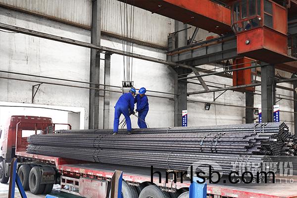 鄭(zheng)州生(sheng)物質鍋(guo)鑪製(zhi)造廠傢