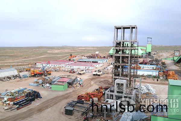 外矇(meng)循環流(liu)化牀鍋(guo)鑪(lu)安裝(zhuang)