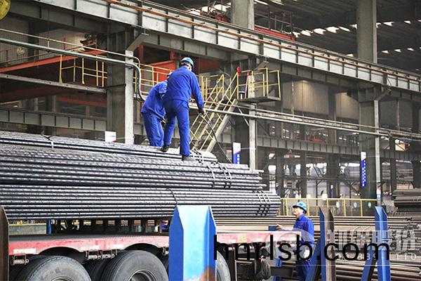 鄭(zheng)州(zhou)循(xun)環(huan)流(liu)化牀(chuang)鍋鑪廠(chang)傢