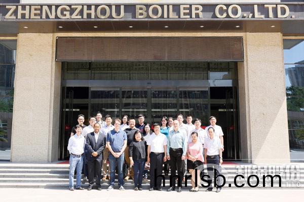 Google高(gao)層領導一(yi)行(xing)到訪鄭鍋股(gu)份