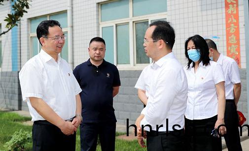 鄭州市委(wei)常委、市(shi)紀(ji)委(wei)書記(ji)杜(du)新軍一(yi)行蒞臨(lin)調研(yan)