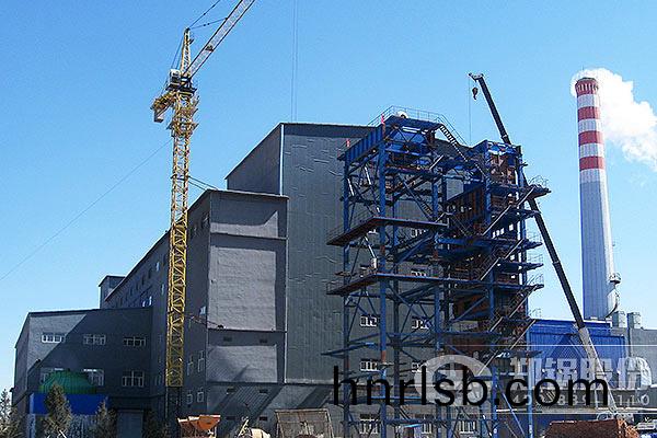 大型的循(xun)環(huan)流化牀(chuang)燃煤髮電(dian)鍋(guo)鑪(lu)