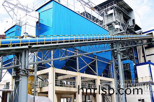 10噸循環流(liu)化(hua)牀(chuang)高溫(wen)熱水鍋鑪(lu)