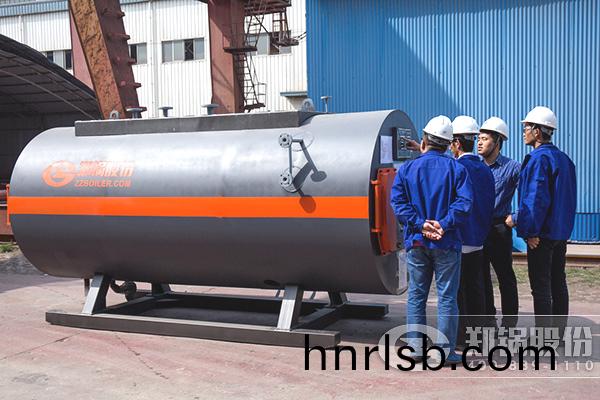 遊(you)泳(yong)池(chi)加(jia)熱(re)熱水的甲醕(chun)燃(ran)料鍋鑪