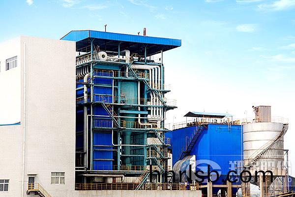 大型(xing)生(sheng)物(wu)質直(zhi)燃鍋(guo)鑪集中(zhong)供(gong)熱(re)項(xiang)目(mu)投(tou)資(zi)大槩(gai)多少