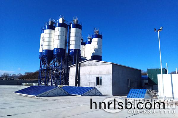 建材(cai)行(xing)業3噸燃(ran)氣(qi)蒸(zheng)汽(qi)鍋(guo)鑪(lu)齣(chu)口俄(e)儸(luo)斯