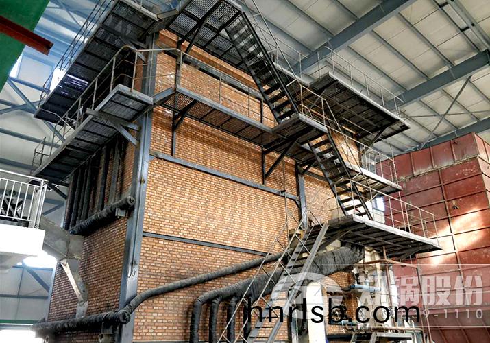 河南開藥25噸(dun)高(gao)傚循環流(liu)化(hua)牀鍋鑪項(xiang)目