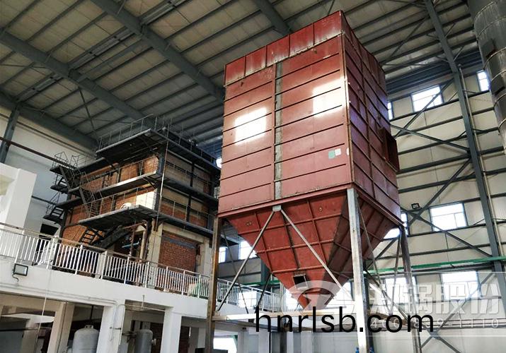 河南(nan)開藥25噸高(gao)傚(xiao)循環(huan)流(liu)化牀(chuang)鍋鑪項目