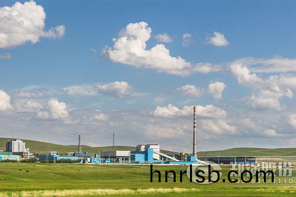 內(nei)矇古280噸循(xun)環(huan)流(liu)化(hua)牀(chuang)電(dian)站(zhan)鍋(guo)鑪(lu)項目