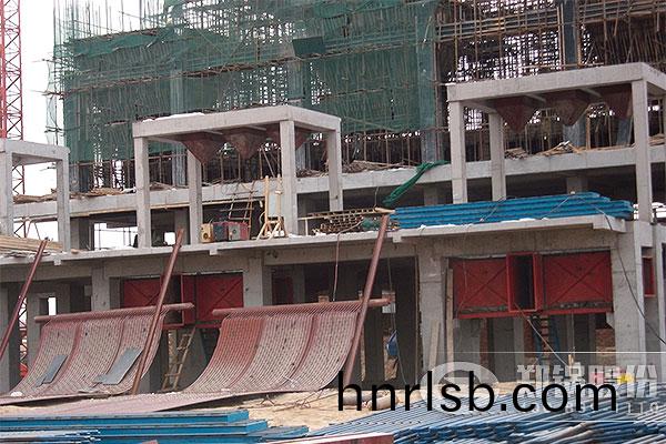 河(he)陽石(shi)化35噸(dun)SHF(SHX)循(xun)環(huan)流化(hua)牀(chuang)鍋(guo)鑪(lu)項(xiang)目(mu)