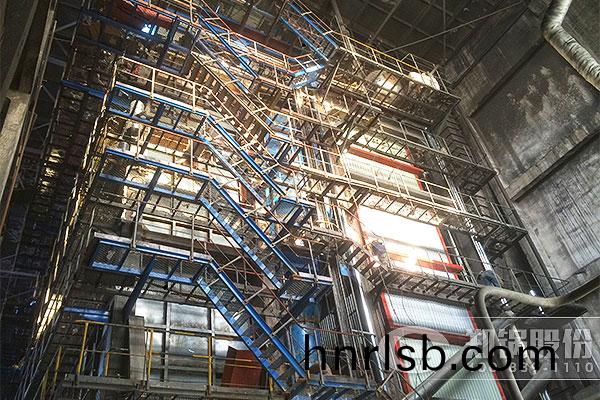 樺(hua)林佳通DHX60噸循(xun)環(huan)流(liu)化牀(chuang)鍋(guo)鑪(lu)項(xiang)目(mu)