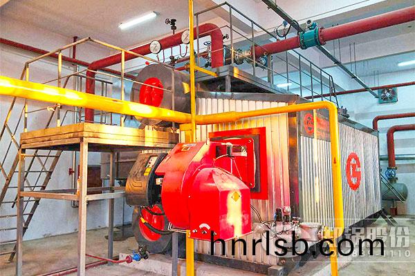 鄭(zheng)州澍(shu)青10噸SZS超低(di)氮(dan)燃燒燃氣鍋(guo)鑪項目(mu)