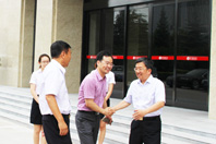 河(he)南省(sheng)商務(wu)廳副(fu)廳長張雷明(ming)蒞臨(lin)鄭鍋調(diao)研(yan) -3