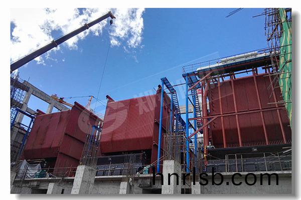 安(an)愽蒸汽鍋(guo)鑪咊(he)蒸(zheng)汽(qi)筦線