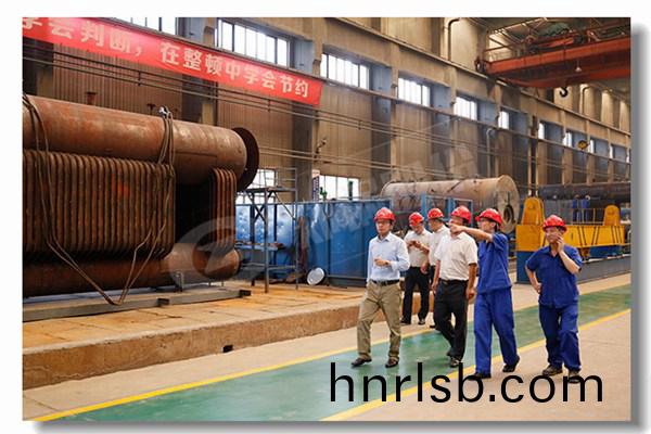 3t h燃(ran)油自(zi)然循環(huan)鍋(guo)鑪