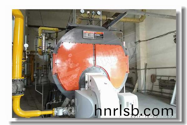 柴(chai)油熱(re)水(shui)鍋鑪工(gong)業燃油鍋鑪