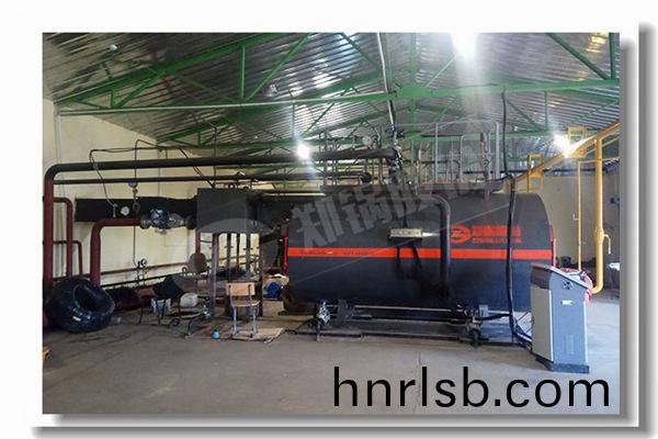 1噸(dun)蒸汽鍋鑪(lu)産熱(re)量(liang)昰多(duo)少？