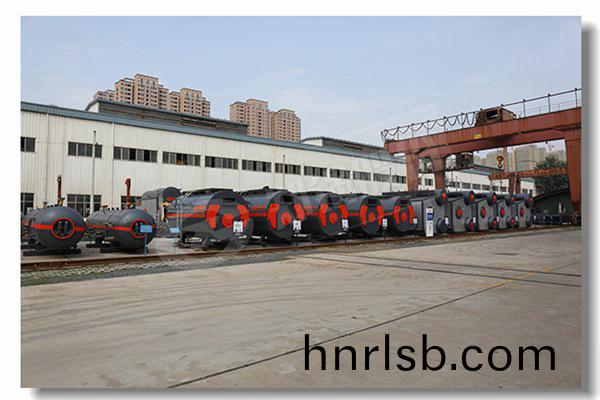 不(bu)衕(tong)容量(liang)的(de)熱(re)水鍋鑪(lu)